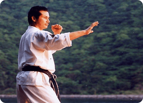 日本空手道・無門会とは